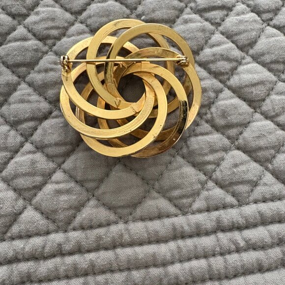 Vintage Gold Tone Swirl Brooch Abstract Interlocking Circles 2” Mid Century EUC - Picture 3 of 6